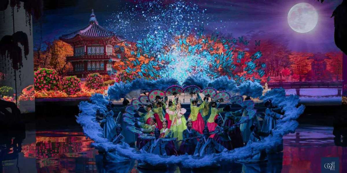 Book your tickets online for the Colosseum Show Pattaya. A must-watch cabaret with Thai culture, glamorous performances 