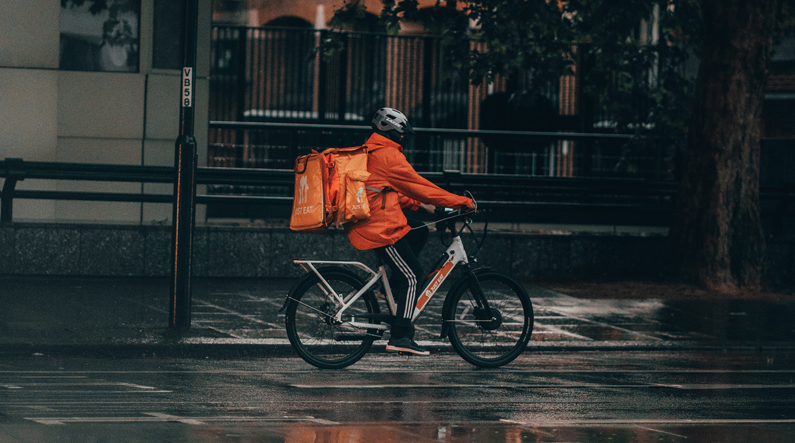 Are there hidden costs in ordering a takeaway?